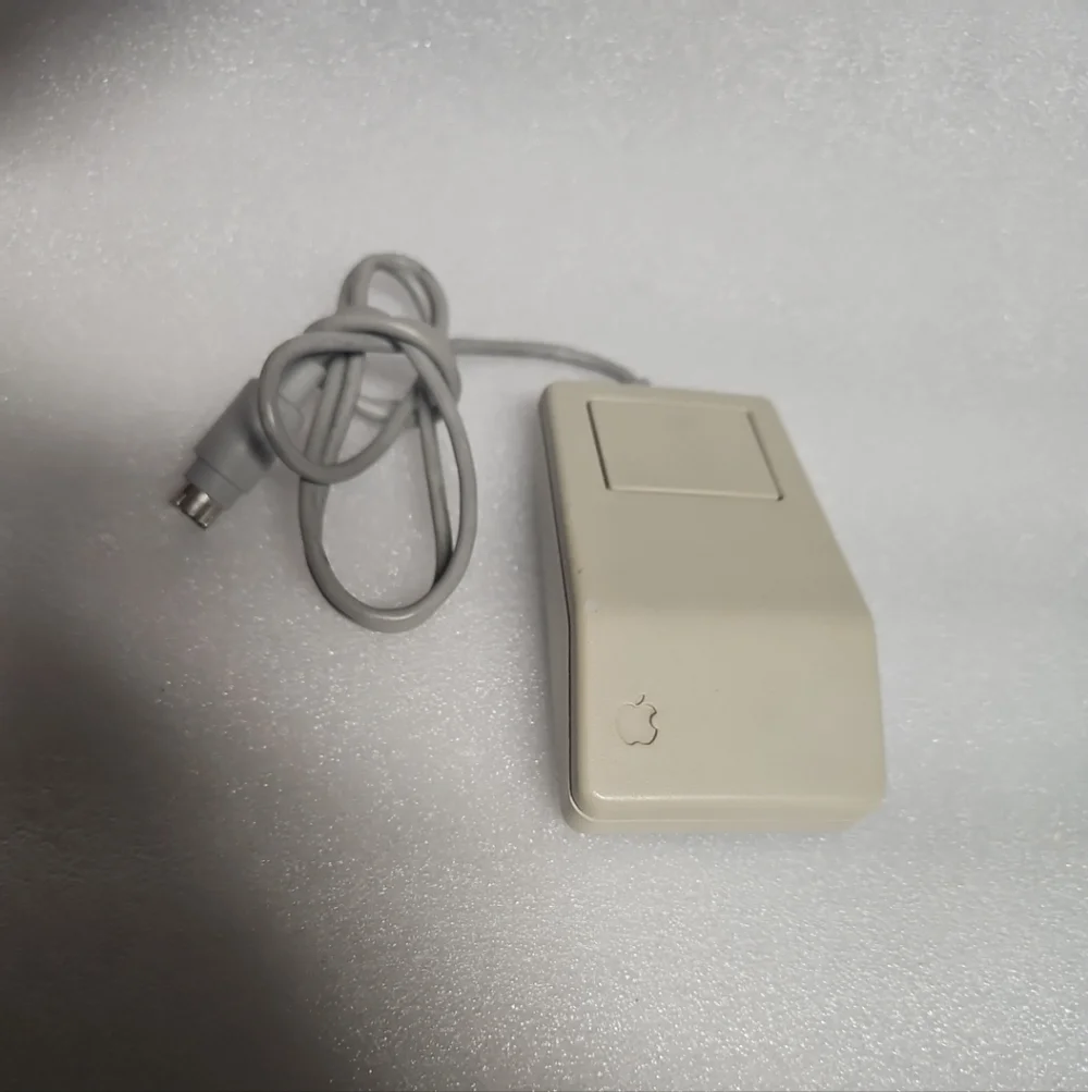 APPLE G5431 DESKTOP BUS MOUSE